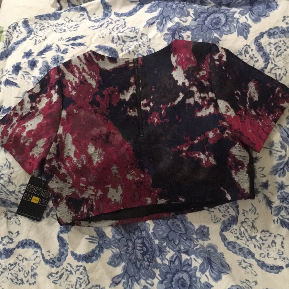 Crop Top - Picture 2 of 5